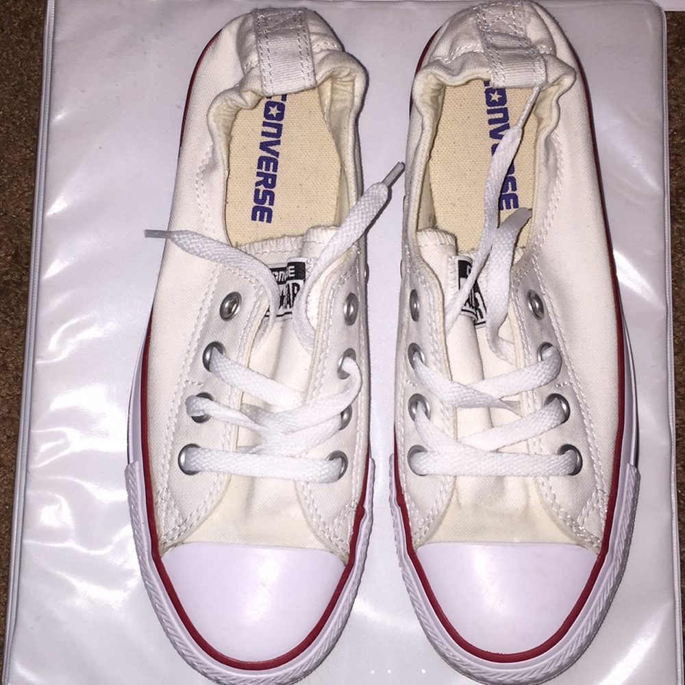 White Shoreline Converse Size 7 Women
